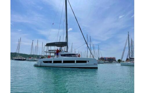 Bali 4.2 Sail and Adventure