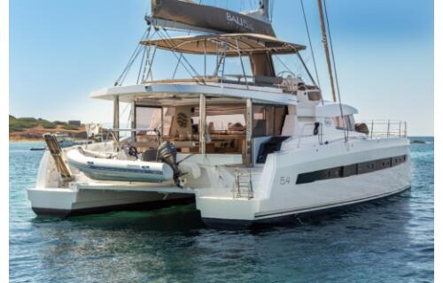 Bali 5.4 License to Chill (crewed)