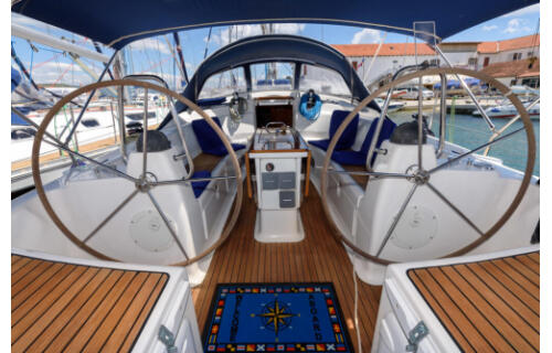 Bavaria 42 Cruiser Blue Queen