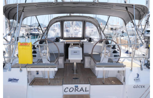 Bavaria C38 Coral