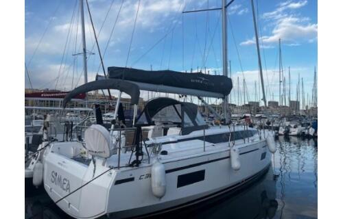 Bavaria C38 Simea