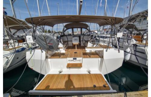 Bavaria C42 Mauvic