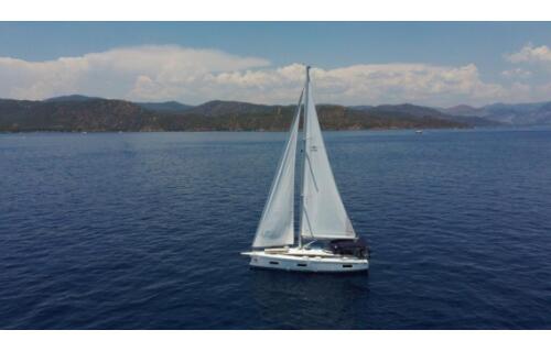 Bavaria C42 Selene