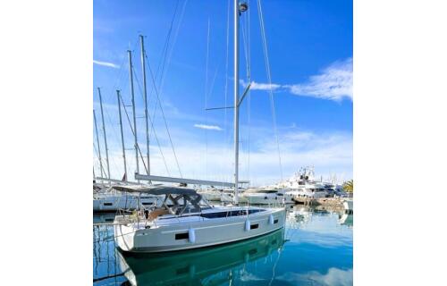 Bavaria C42 Christos
