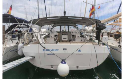 Bavaria C45 Black Velvet
