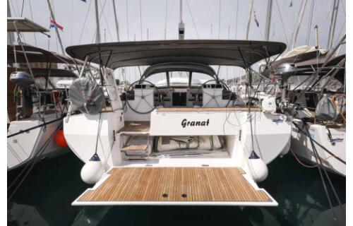 Bavaria C50 Holiday Granat