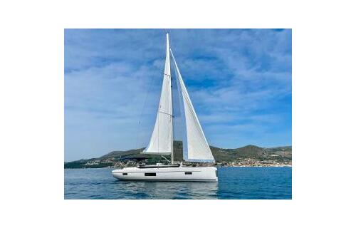 Bavaria C57 Holiday Blue Beyond