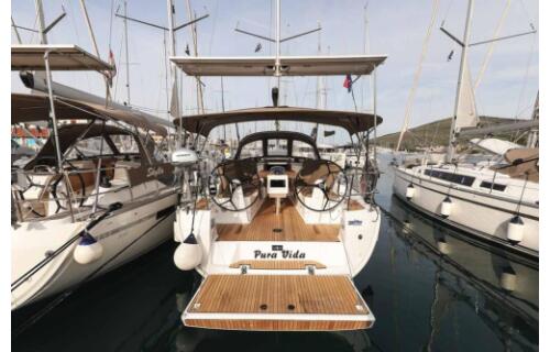 Bavaria Cruiser 37 Style Pura Vida