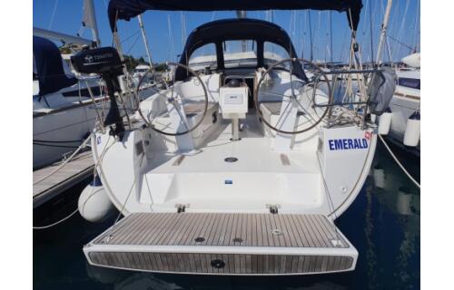 Bavaria Cruiser 37 Emerald