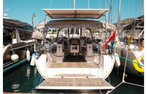 Bavaria Cruiser 40 Spark-1