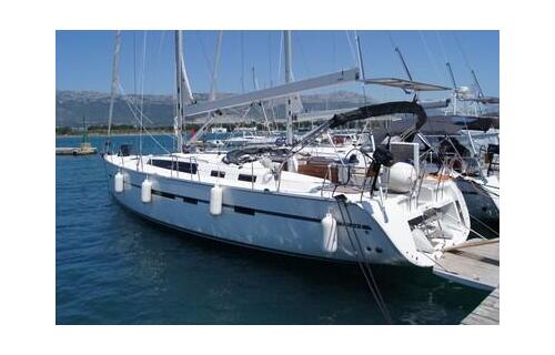 Bavaria Cruiser 56 Baby Blue 2