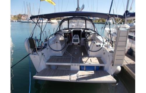 Dufour 382 GL Fever