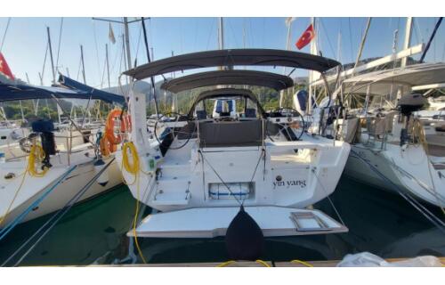 Dufour 41 Yin Yang