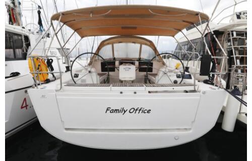 Dufour 412 GL Family Office