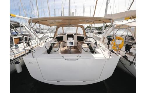 Dufour 430 GL Adriatic Office