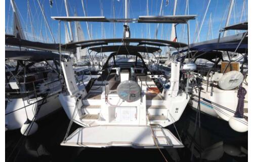 Dufour 44 Acrux