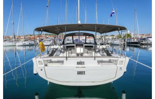 Dufour 470 Amber