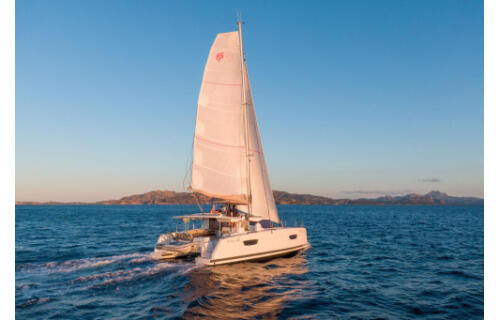 Fountaine Pajot Astrea 42 Agitation