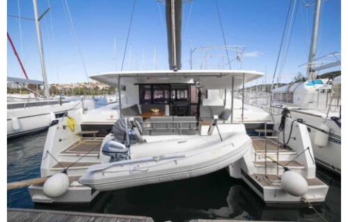 Fountaine Pajot Astrea 42 Follow the Sun