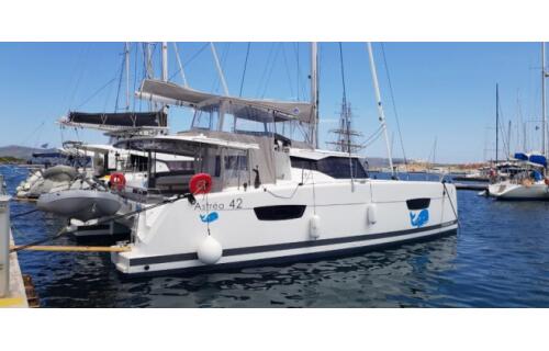 Fountaine Pajot Astrea 42 Wild Baleine