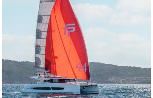 Fountaine Pajot FP 44 Maestro DIVER DOG