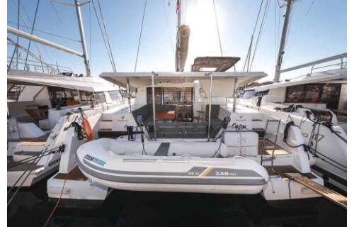 Fountaine Pajot Isla 40 Orion