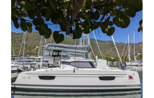 Fountaine Pajot Isla 40 Scarlet Ibis