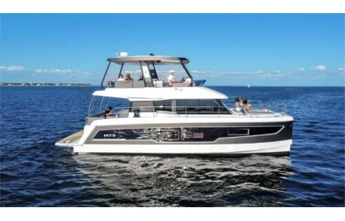 Fountaine Pajot MY5 Red Lyon