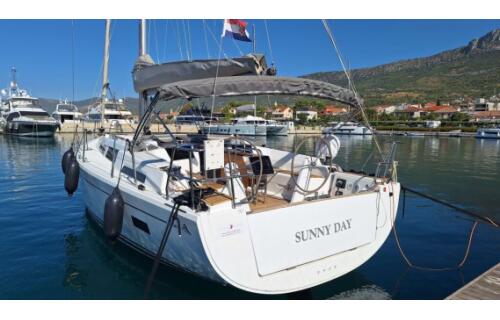 Hanse 388 Sunny Day