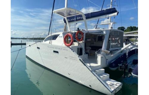 Island Spirit 410 Fortunate Sun