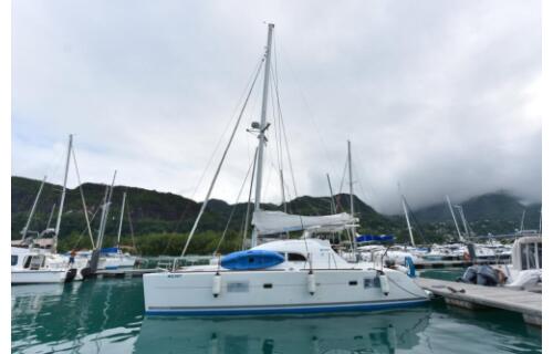 Lagoon 380 Magikal