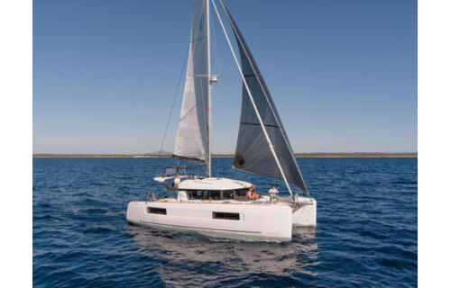 Lagoon 40 Monarch