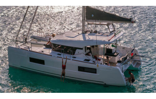 Lagoon 40 Sunrise