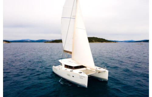 Lagoon 400 S2 Miss Moneypenny