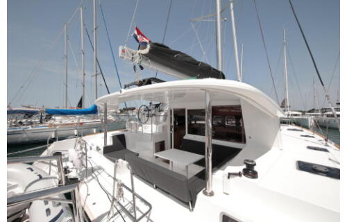 Lagoon 400 S2 Scirocco