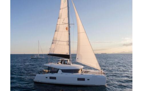 Lagoon 42 Notorious