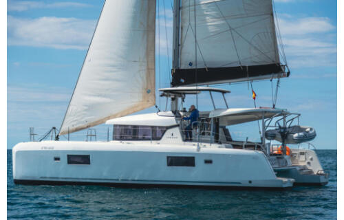 Lagoon 42 Moonlight