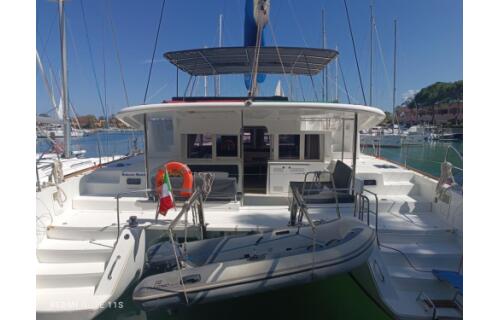 Lagoon 450 F Hakuna Matata