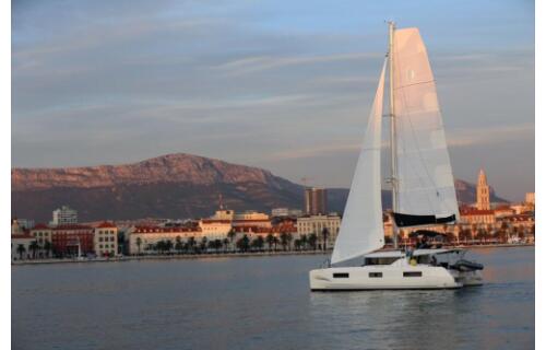 Lagoon 46 Lady Point