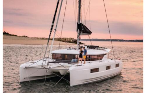 Lagoon 46 silver elli