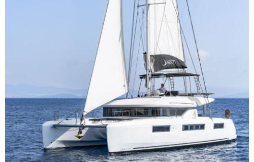 Lagoon 50 Just Infinity