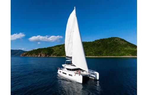 Lagoon 51 Slinky Malinki