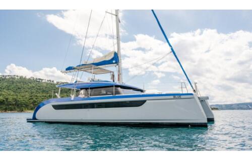 Luna 49 Blue