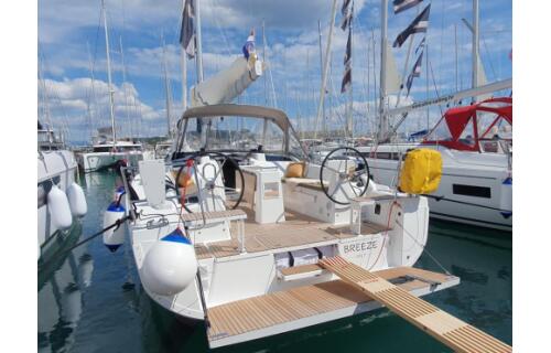 Oceanis 37.1 Breeze