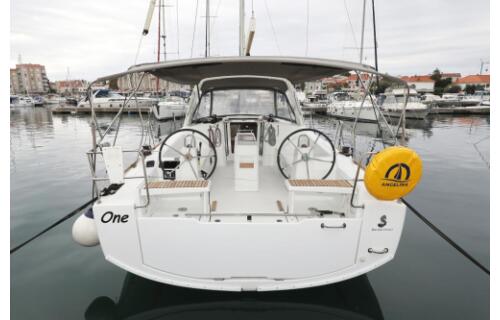 Oceanis 38 One