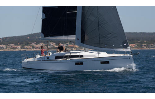 Oceanis 38.1 Maja