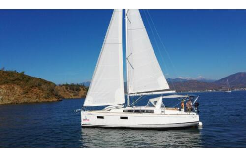 Oceanis 38.1 Rosa Bella