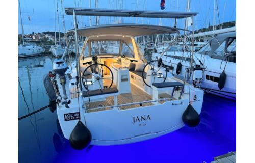 Oceanis 38.1 Jana