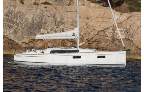 Oceanis 38.1 Sail Pride