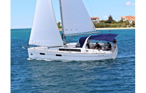 Oceanis 38.1 Ariela